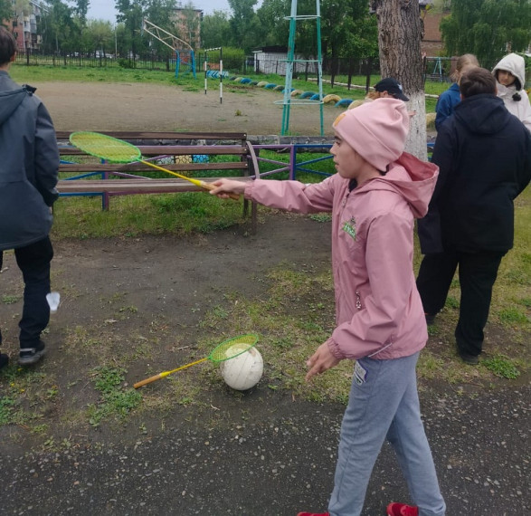 Играем в бадминтон!.